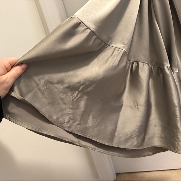 Show me your mumu Clarissa Corset Dress Moss green luxe satin size medium - Picture 4 of 4